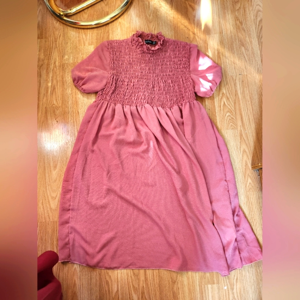Boo Hoo dress